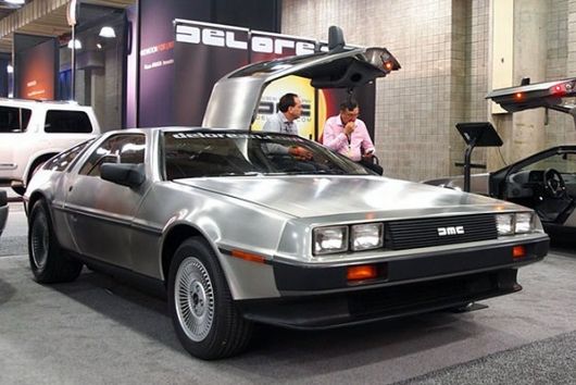 DMC DeLorean DMC DeLorean