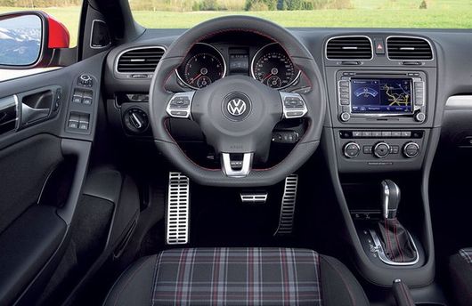 Volkswagen Golf GTI Cabriolet 2012 Volkswagen Golf GTI Cabriolet 2012