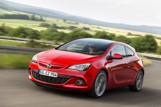 Opel Astra GTC biturbo Opel Astra GTC biturbo