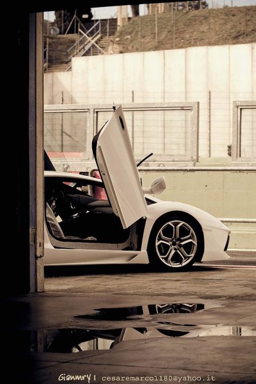 Lamborghini Aventador