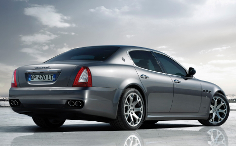 Maserati Quattroporte