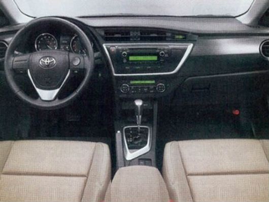 Toyota Auris 2012