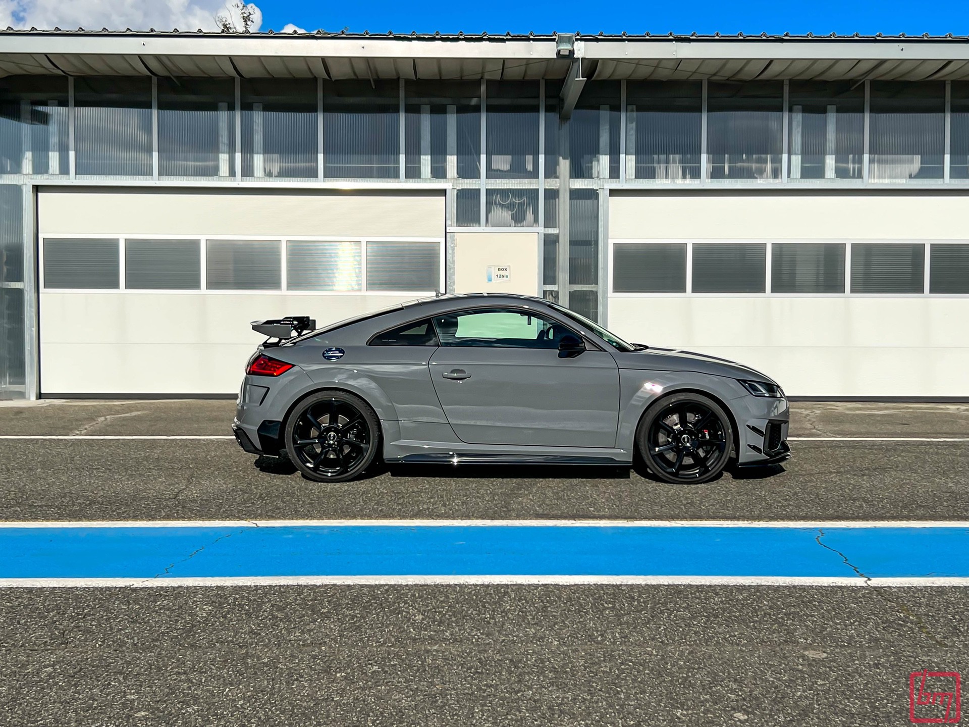 Audi TT RS Iconic Edition circuit Pau Arno Profil